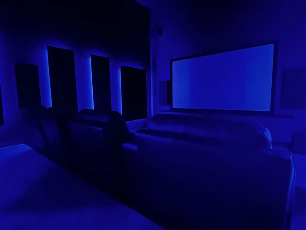 Soundbar to Cinema Blue LED